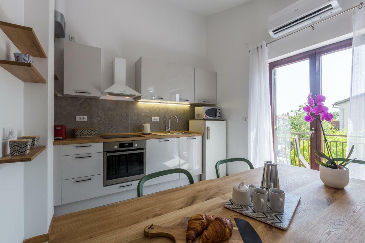 Apartment Lungera Пула Екстериор снимка